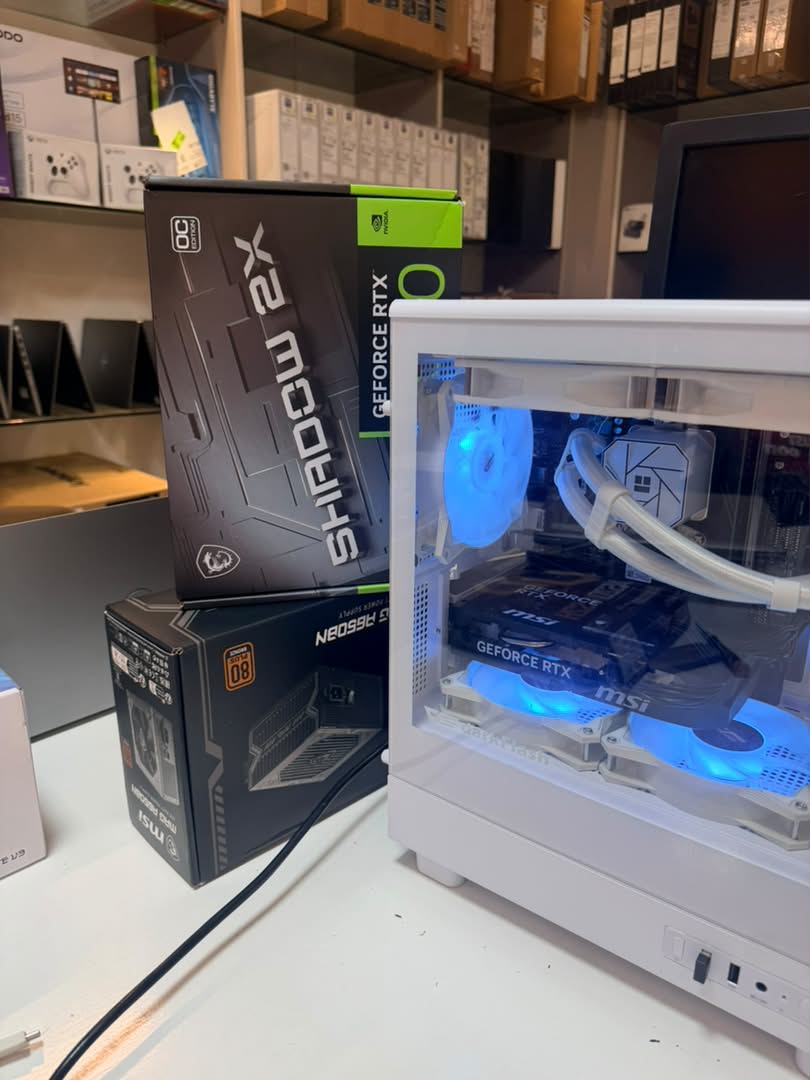 TOUR GAMING RYZEN5/16GO/512/RTX 5060 8GO