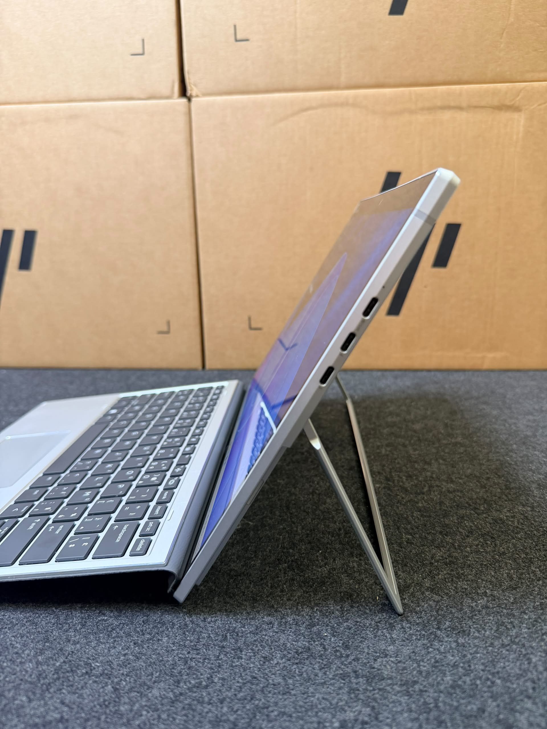 HP ELITE X2 G8 I5 11th GEN /256GO/16GO