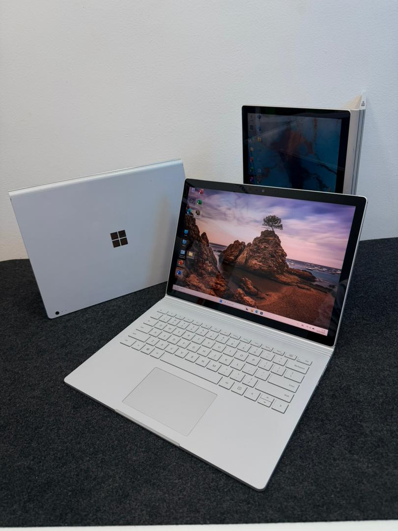 SURFACE BOOK 2 /COREE I5/256GO/8GO DE RAM