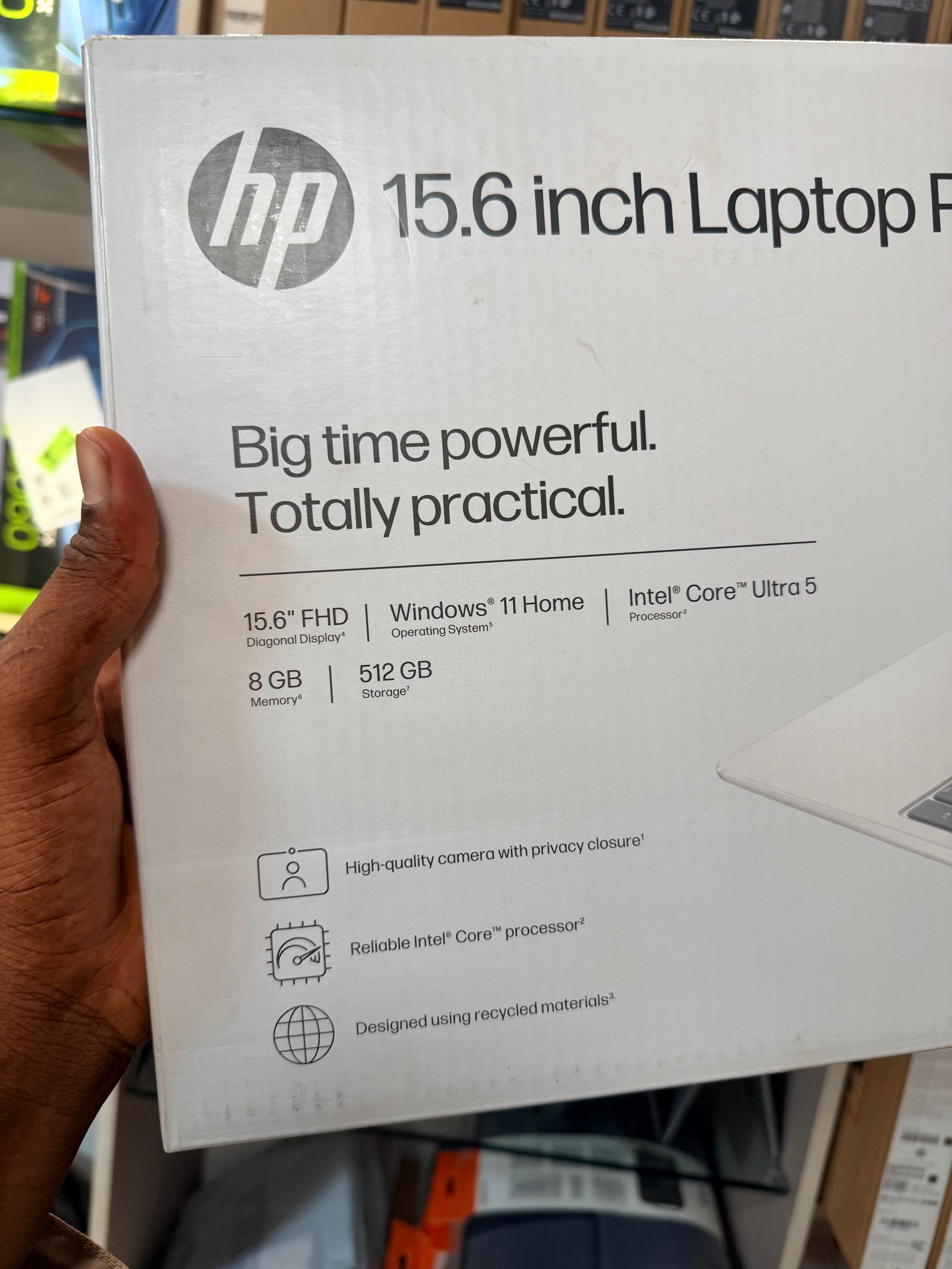 HP LAPTOP AI 15 225U/512GO/8GO