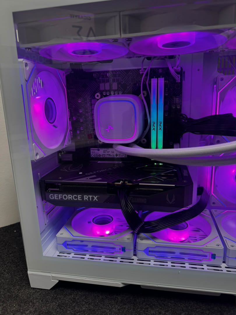 PC Gaming White RTX 5060 Ti – Intel Core i7-12700KF | 32 Go DDR4 | 1 To SSD | RTX 5060 Ti 16 Go