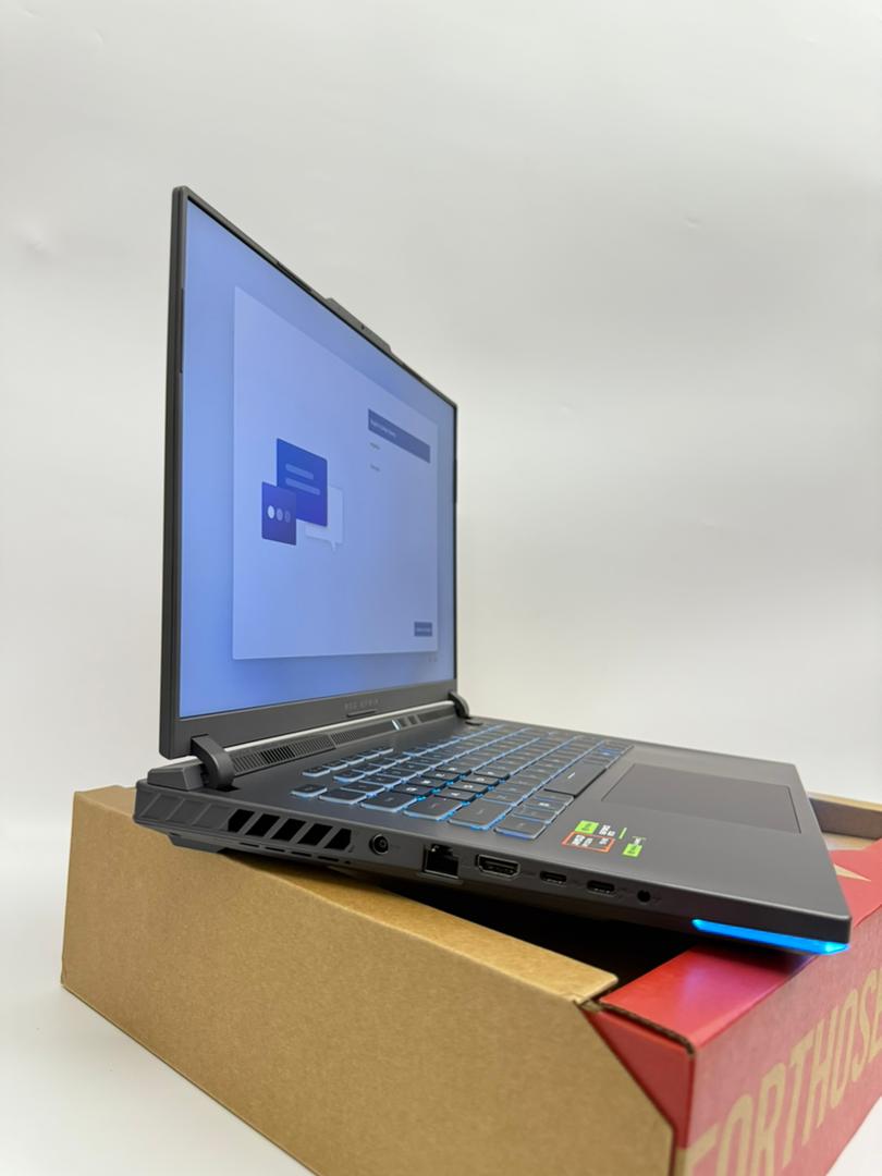 ASUS ROG STRIX G16 /R9/1TO/16GO /RTX 5050 8GO