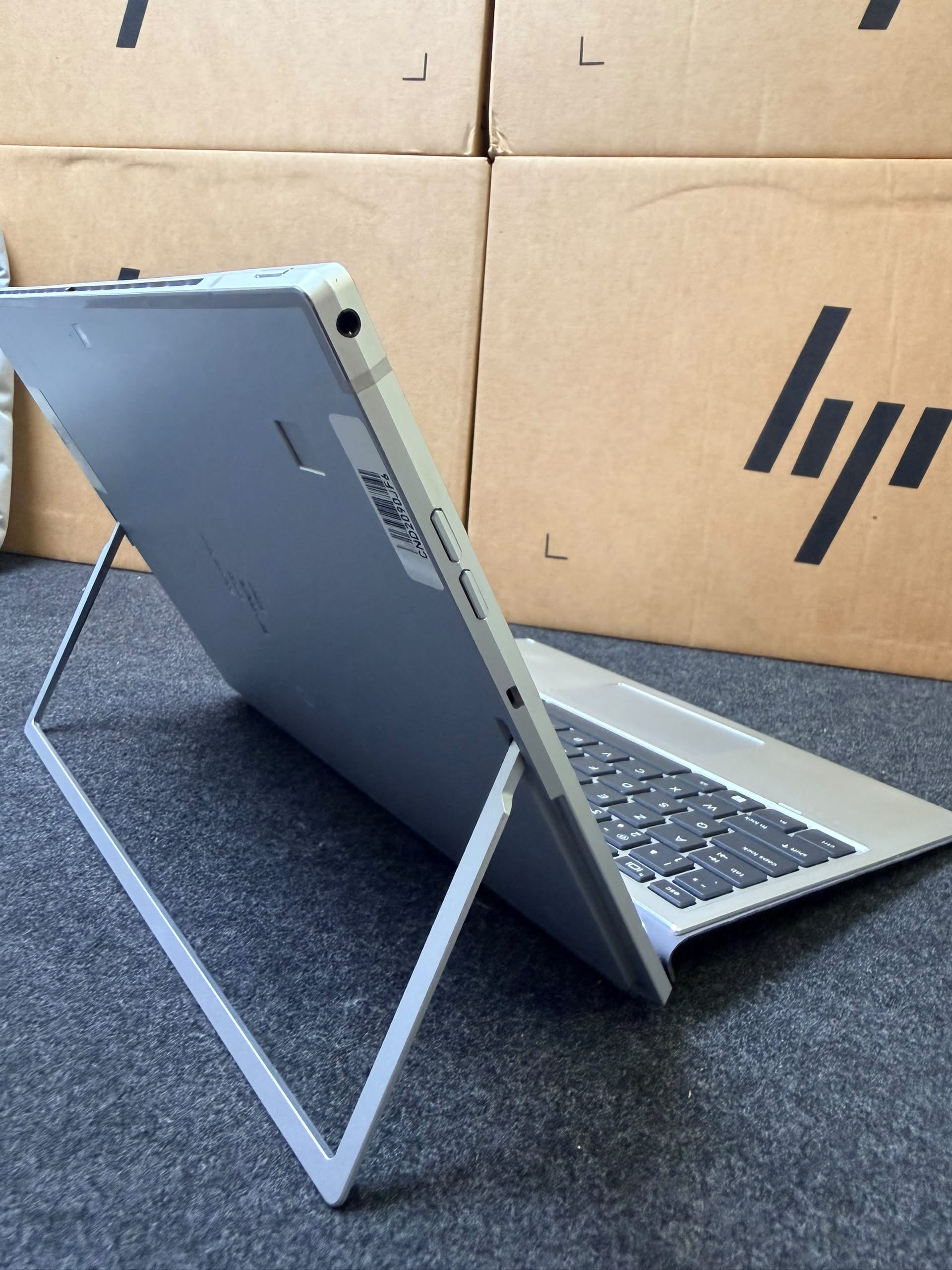 HP ELITE X2 G8 I5 11th GEN /256GO/16GO