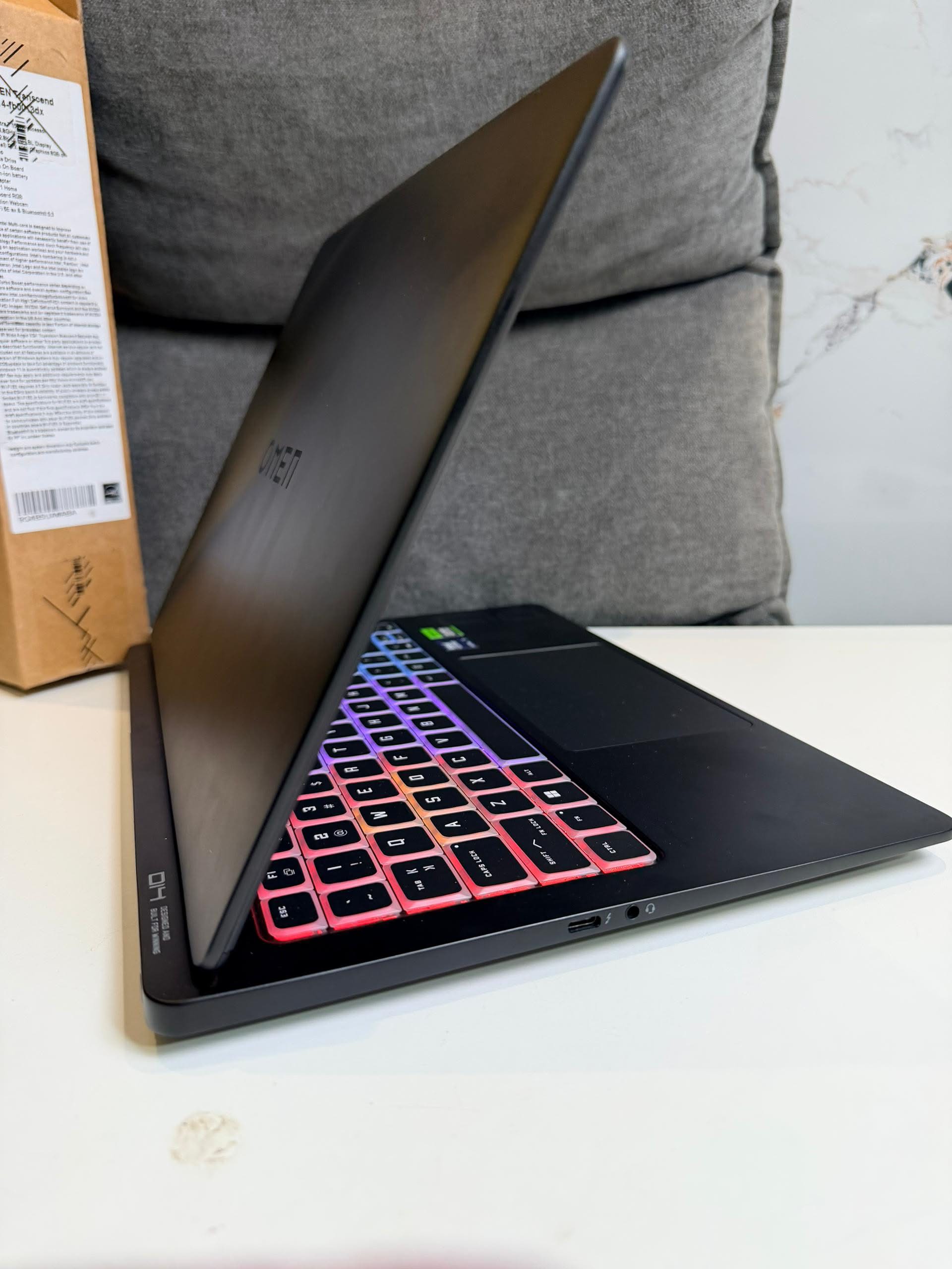 HP OMEN 14 Transcend U7/16GO/1TO/RTX 4060 8GO